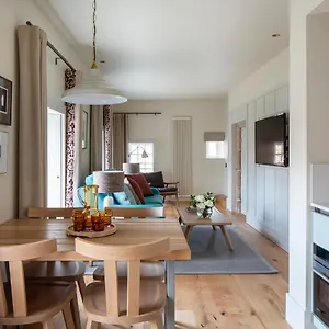 5* Apartahotel Cheval Abbey Apartments, At Holyrood
