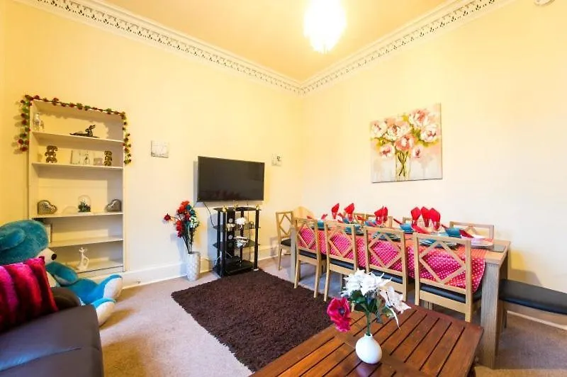 Edinburgh Morrison Aparthotel contacts